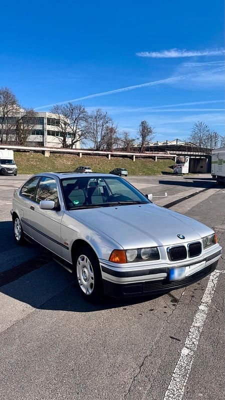 Gebraucht BMW 316 102 PS (75 kW) 1999 Silber Kleinwagen