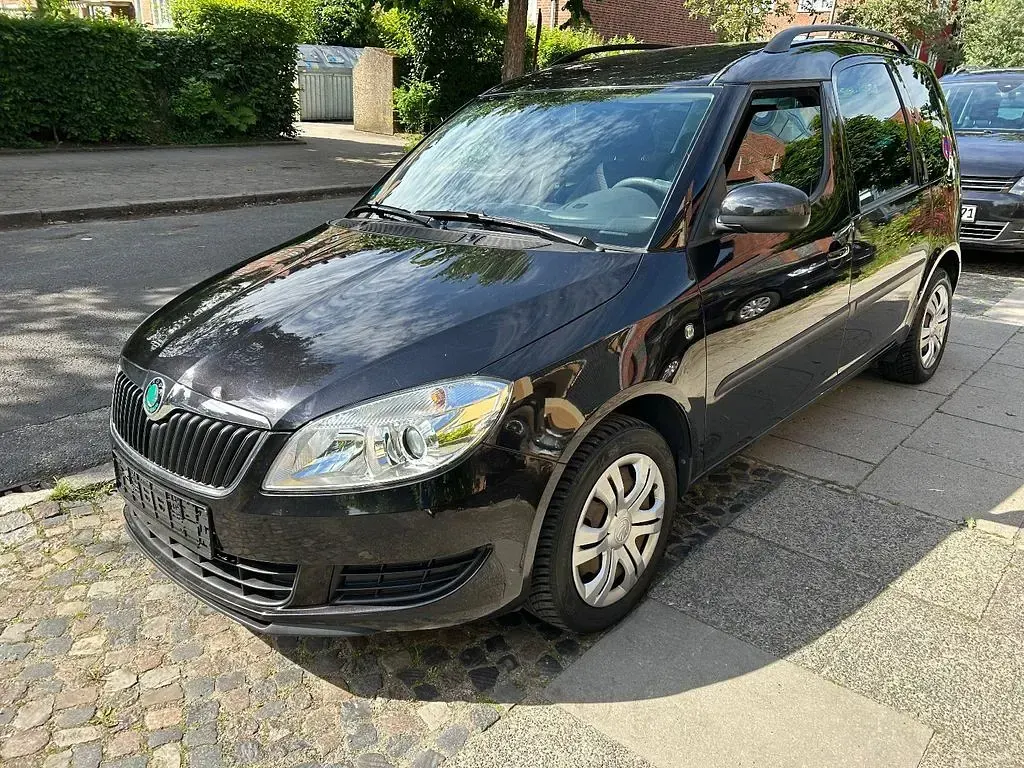 Gebraucht Skoda Roomster Plus Edition 105 PS (77 kW) 2011 Schwarz Van / Kleinbus