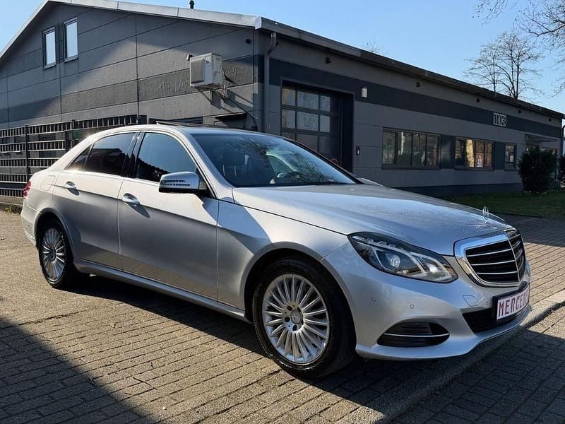 Gebraucht Mercedes E300 252 PS (185 kW) 2014 Silber Limousine