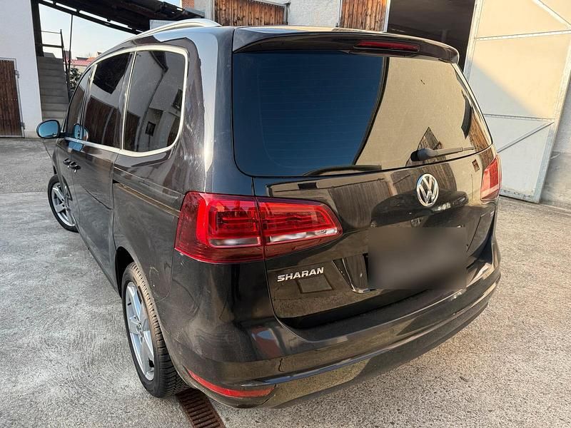 Gebraucht VW Sharan Sound 150 PS (110 kW) 2017 Schwarz Van / Kleinbus
