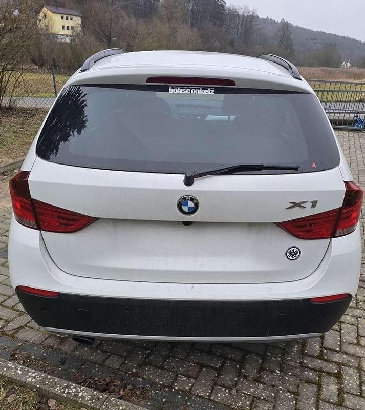 Gebraucht BMW X1 150 PS (110 kW) 2011 Weiß SUV
