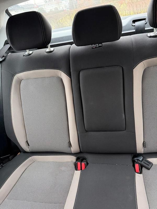 Weiß Gebraucht 2017 Fiat Tipo Limousine | 5.700 € (Fairer Preis) - Bild 1/4