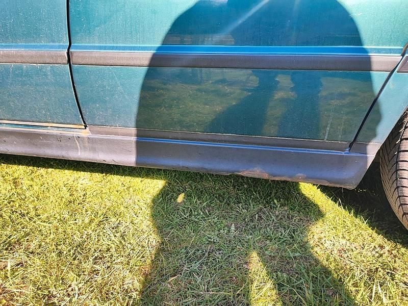 Gebraucht BMW 525 143 PS (105 kW) 1992 Grün Limousine