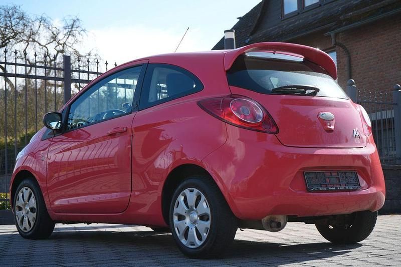 Gebraucht Ford Ka Champions Edition 69 PS (50 kW) 2012 Rot Kleinwagen