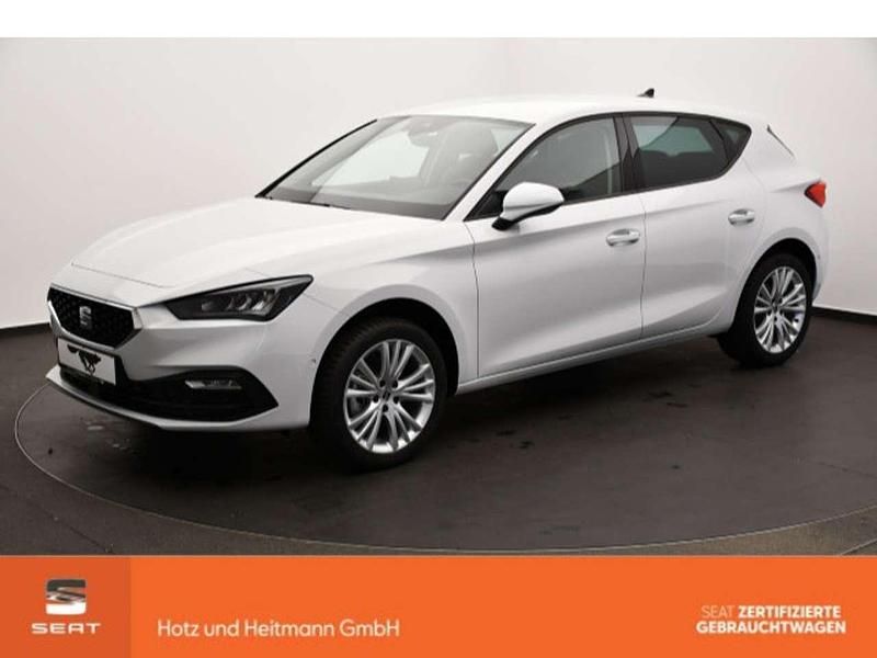 Glacial weiß metallic Neu 2025 Seat Leon Style Limousine | 32.790 € (Fairer Preis) - Bild 1/4