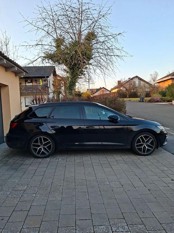 Gebraucht Seat Leon ST Black Edition 190 PS (139 kW) 2019 Schwarz Kombi