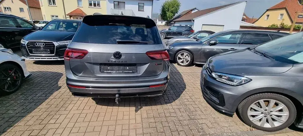 Gebraucht VW Tiguan Highline 239 PS (175 kW) 2019 Grau SUV