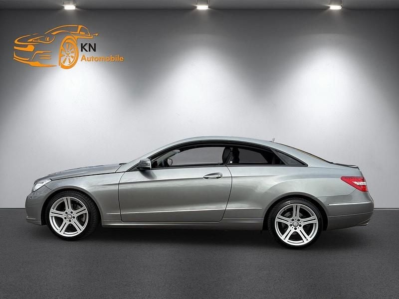 Usata Mercedes E200 184 CV (135 kW) 2010 Grigio Coupé