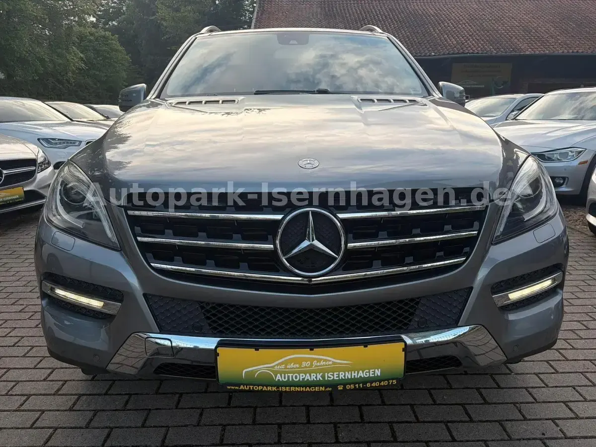 Gebraucht Mercedes ML250 204 PS (150 kW) 2014 Silber SUV