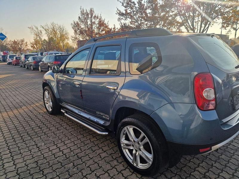 Gebraucht Dacia Duster Lauréate 105 PS (77 kW) 2012 Blau SUV