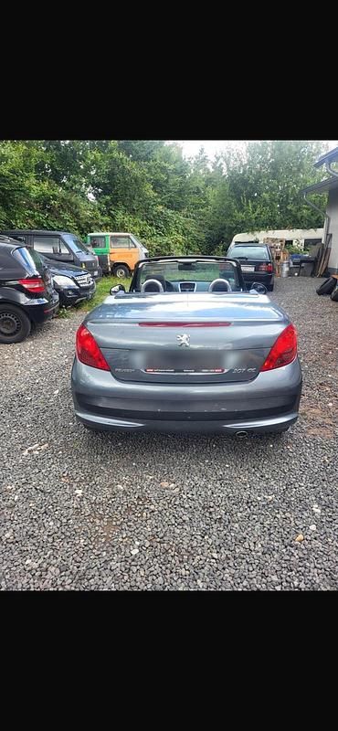 Gebraucht Peugeot 207 CC 120 PS (88 kW) 2007 Silber Cabrio