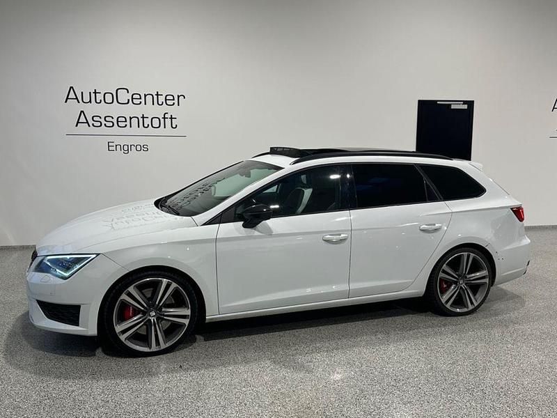 Weiß Gebraucht 2016 Cupra Leon Limousine | 13.000 € (Guter Preis) - Bild 1/4
