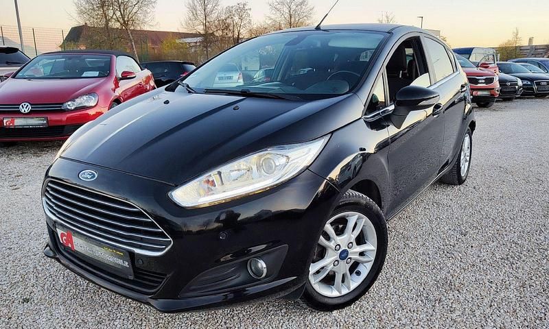 Gebraucht Ford Fiesta Titanium 95 PS (69 kW) 2016 Schwarz Kleinwagen
