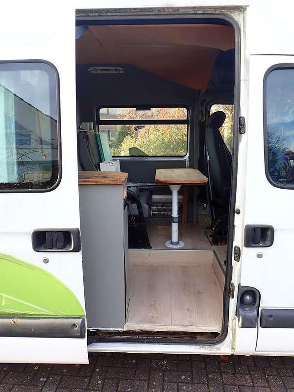 Gebraucht Renault Master 140 PS (102 kW) 2002 Weiß Van / Kleinbus