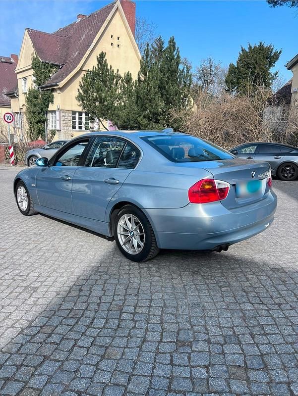 Gebraucht BMW 325 218 PS (160 kW) 2006 Limousine