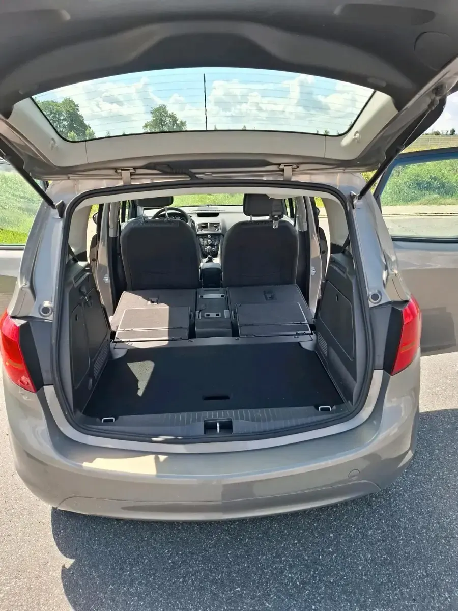 Gebraucht Opel Meriva 120 PS (88 kW) 2011 Braun Van / Kleinbus