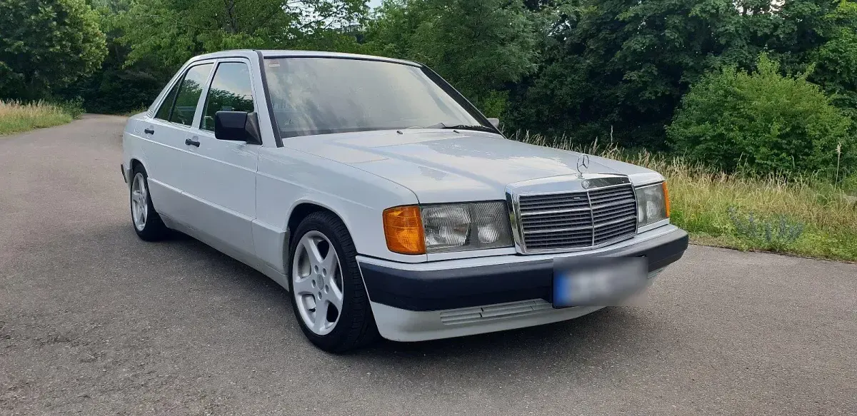 Gebraucht Mercedes 190 109 PS (80 kW) 1990 Weiß Limousine