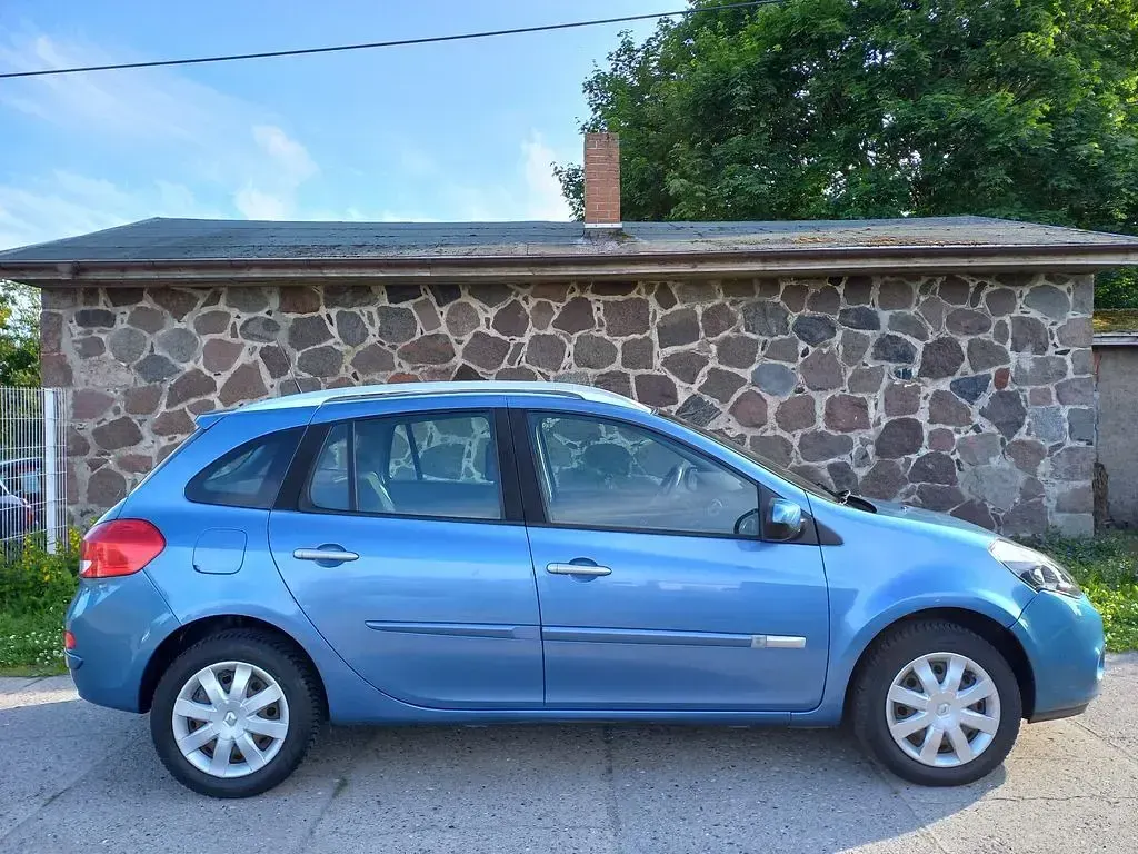 Gebraucht Renault Clio II Dynamique 75 PS (55 kW) 2011 Blau Limousine