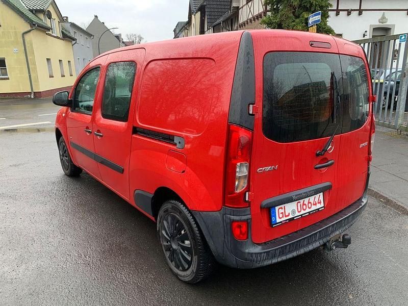 Gebraucht Mercedes Citan 111 110 PS (80 kW) 2017 Rot Van / Kleinbus