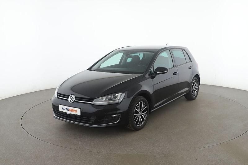 Schwarz Gebraucht 2017 VW Golf VII Allstar Limousine | 16.960 € (Guter Preis) - Bild 1/3