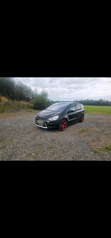 Schwarz Gebraucht 2008 Ford S-MAX Sport Van / Kleinbus | 4.150 € (Etwas zu teuer) - Bild 1/4