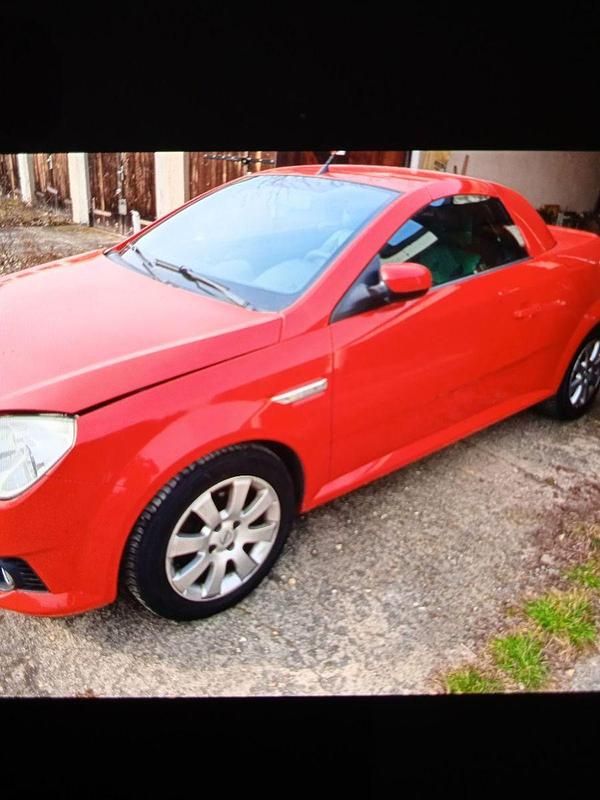 Gebraucht Opel Tigra Enjoy 90 PS (66 kW) 2005 Rot Cabrio