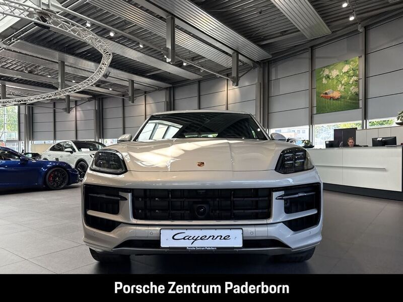 Gebraucht Porsche Cayenne 470 PS (345 kW) 2025 Beige SUV