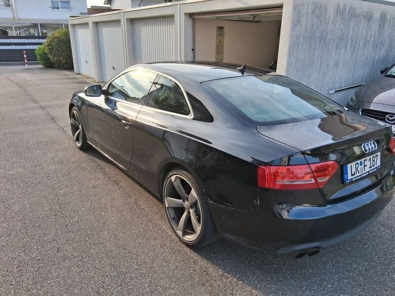 Schwarz Gebraucht 2009 Audi A5 Coupé | 6.200 € (Superpreis) - Bild 1/4