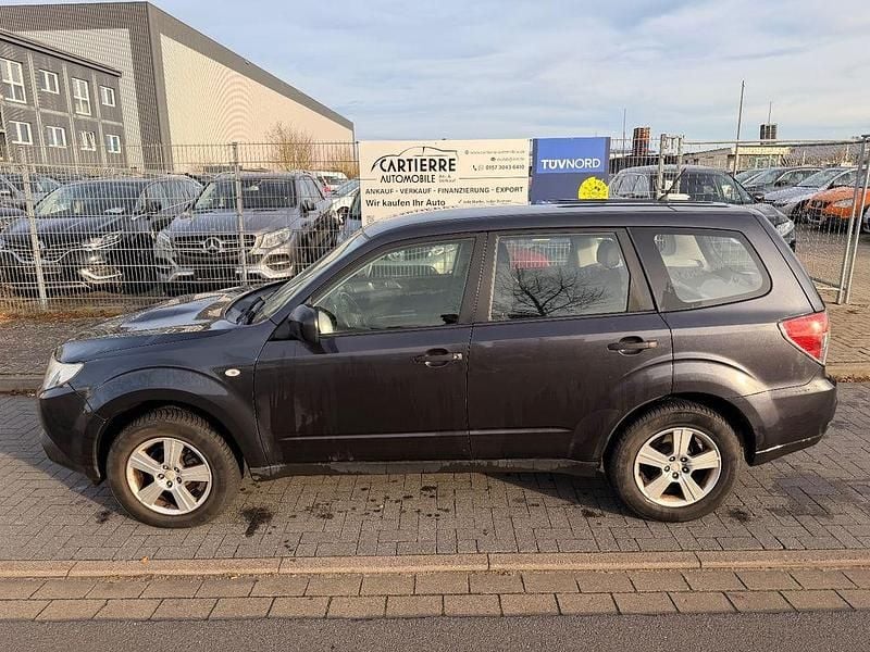 Gebraucht Subaru Forester Active 147 PS (108 kW) 2012 Grau SUV