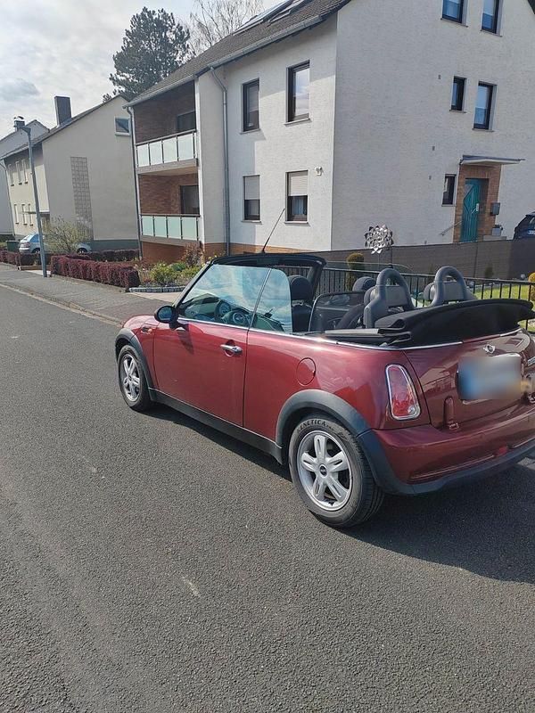 Gebraucht Mini Cooper Cabriolet 116 PS (85 kW) 2008 Rot Cabrio