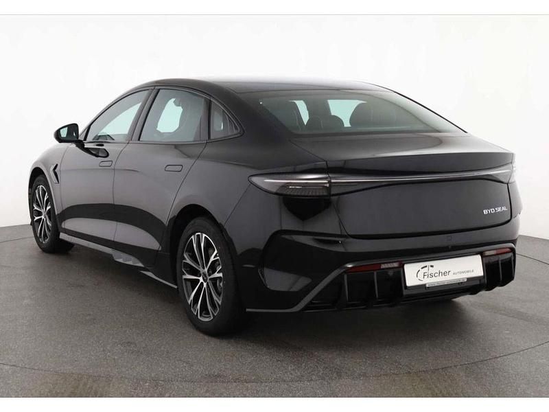 Gebraucht BYD Seal Comfort 169 kW (231 PS) 2026 Space black Limousine