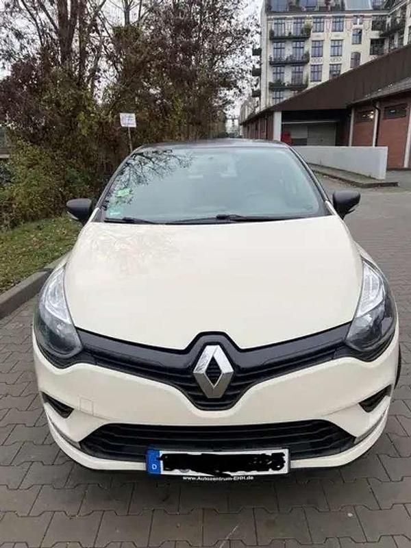 Gebraucht Renault Clio IV Basis 75 PS (55 kW) 2017 Beige Limousine