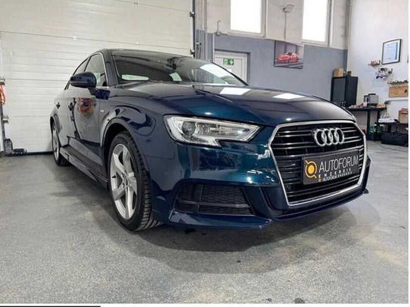 Gebraucht Audi A3 S-Line 116 PS (85 kW) 2019 Blau Limousine