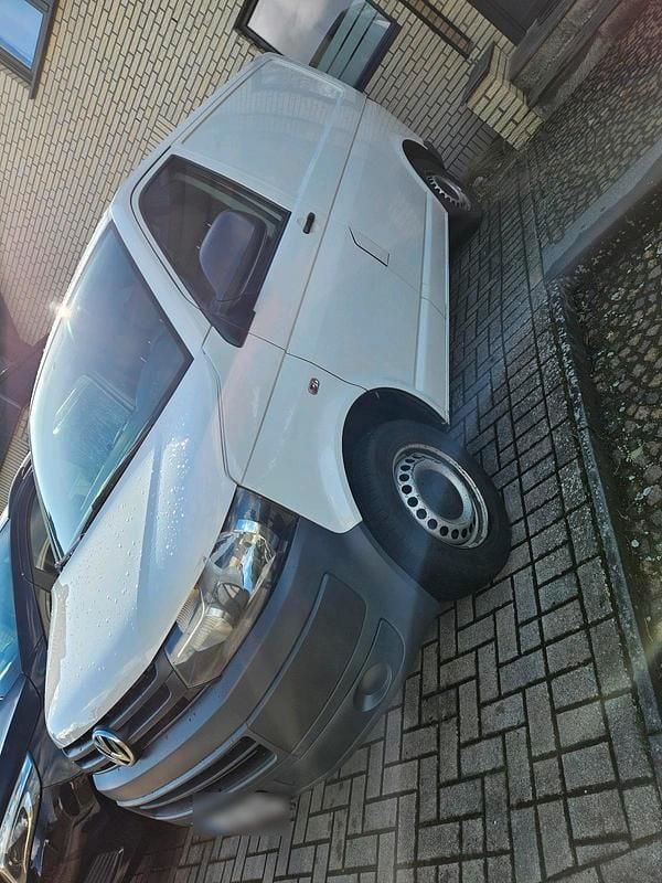Gebraucht VW Transporter 101 PS (74 kW) 2014 Weiß Van