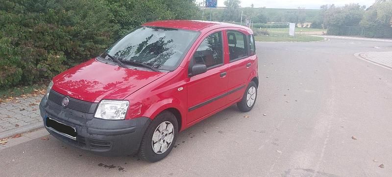 Rot Gebraucht 2009 Fiat Panda Kleinwagen | 1.250 € (Fairer Preis) - Bild 1/4