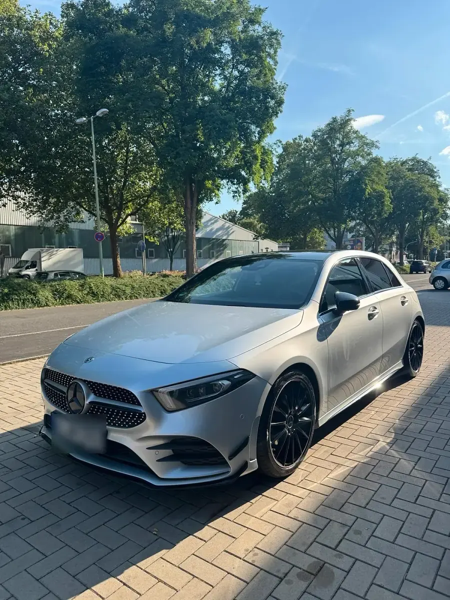 Gebraucht Mercedes A200 163 PS (119 kW) 2018 Silber Limousine