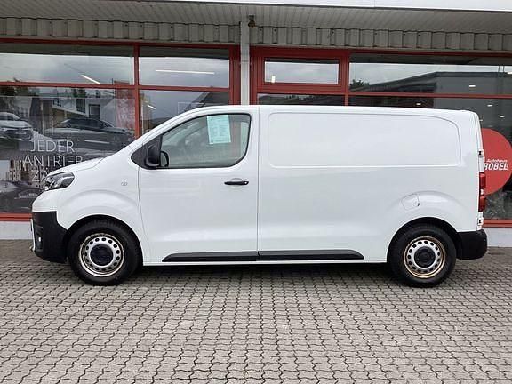 Gebraucht Toyota Proace 120 PS (88 kW) 2022 Schaumweiß Van / Kleinbus