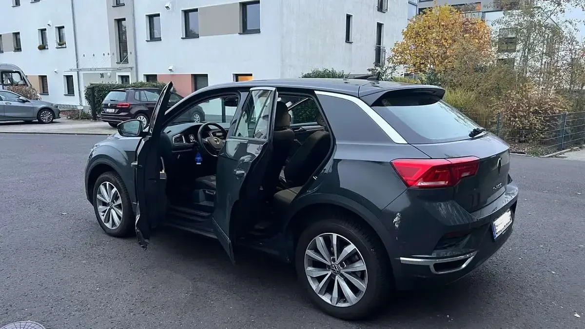 Gebraucht VW T-Roc Style 150 PS (110 kW) 2021 Grau SUV