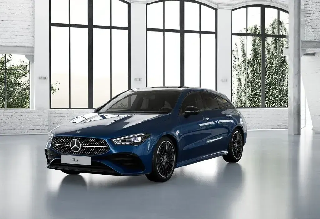 Gebraucht Mercedes CLA250 AMG 224 PS (164 kW) 2025 Metalliclack spektralblau Coupé