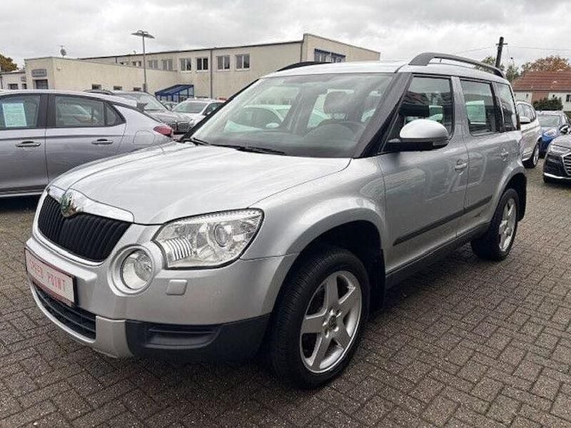 Silber Gebraucht 2012 Skoda Yeti Elegance SUV | 7.990 € (Guter Preis) - Bild 1/4