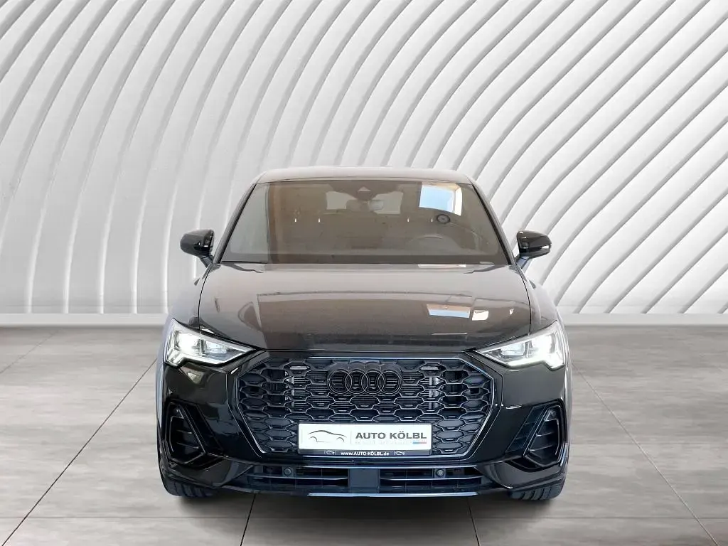 Gebraucht Audi Q3 S-Line 150 PS (110 kW) 2023 Mythosschwarz metallic SUV