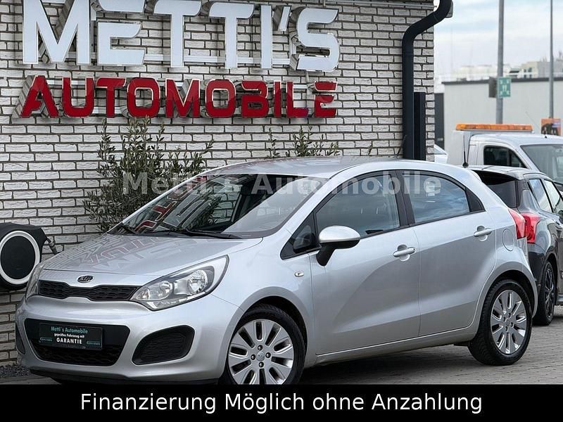Gebraucht Kia Rio Edition 7 86 PS (63 kW) 2012 Silber Kleinwagen