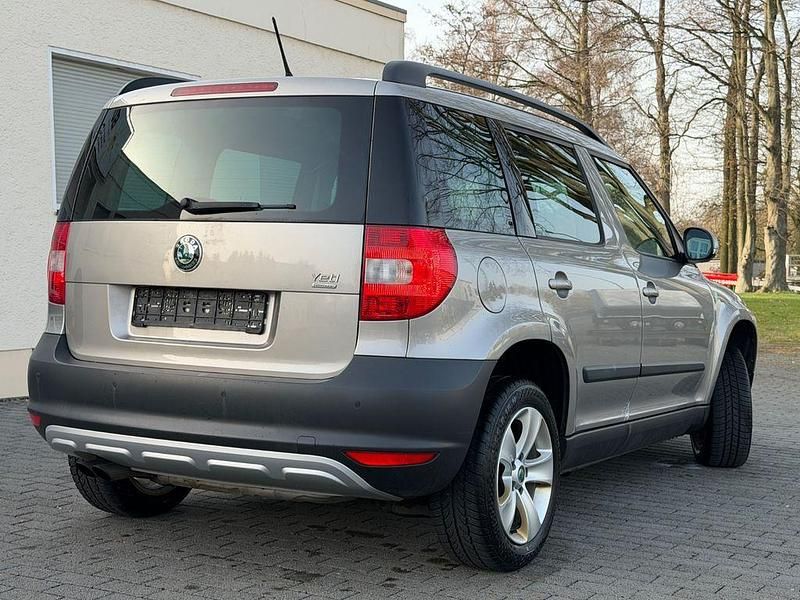 Gebraucht Skoda Yeti GreenLine 105 PS (77 kW) 2012 Beige SUV