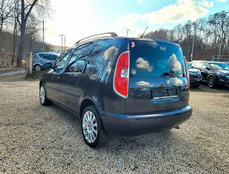 Gebraucht Skoda Roomster 105 PS (77 kW) 2011 Braun Van / Kleinbus