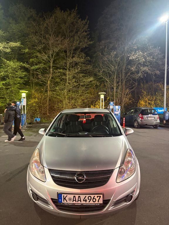 Gebraucht Opel Corsa 80 PS (58 kW) 2007 Silber Kleinwagen