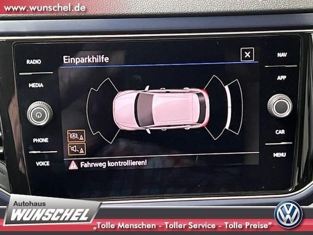 Weiß Gebraucht 2021 VW T-Roc Active SUV | 23.495 € (Fairer Preis) - Bild 1/4