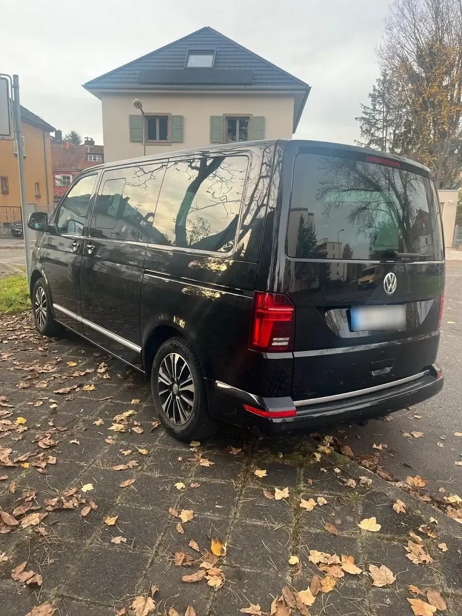 Gebraucht VW Multivan Highline 204 PS (150 kW) 2022 Van / Kleinbus