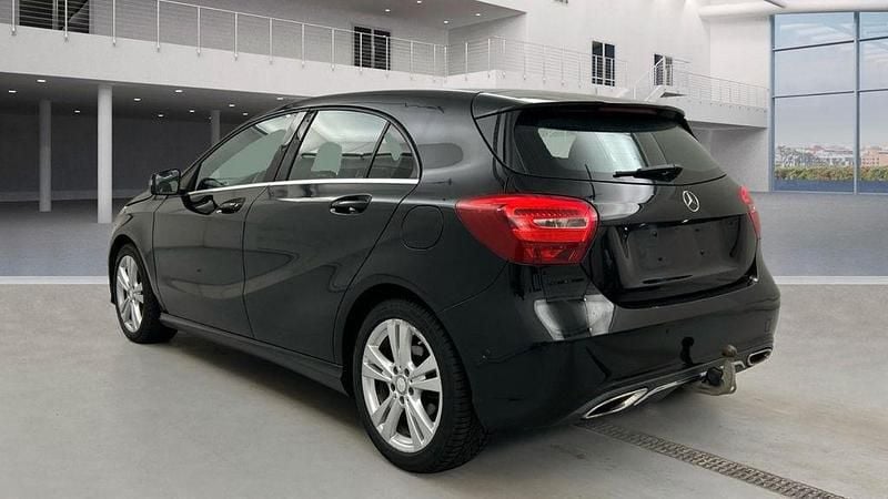 Gebraucht Mercedes A200 136 PS (100 kW) 2017 Schwarz Kleinwagen