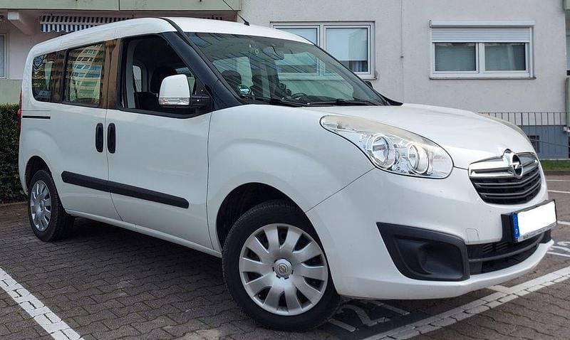 Second-hand Opel Combo Edition 120 CP (88 kW) 2016 Alb Monovolum