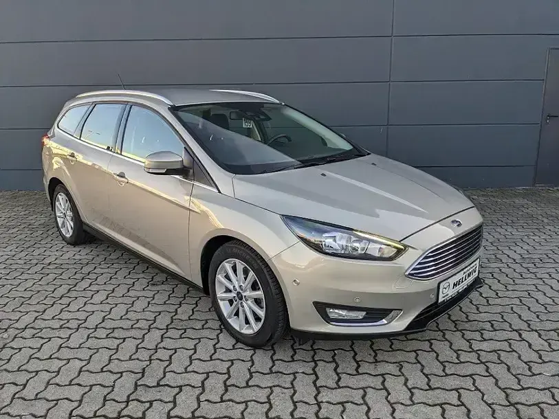 Second-hand Ford Focus Titanium 150 CP (110 kW) 2017 Gri Break